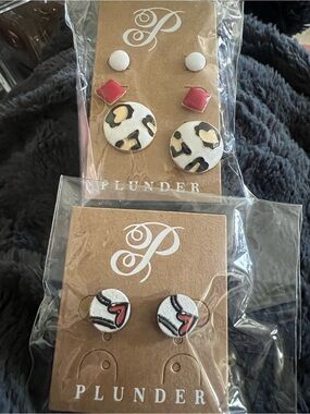 Plunder Stud Earring Set — White, Black, Tan, Red
